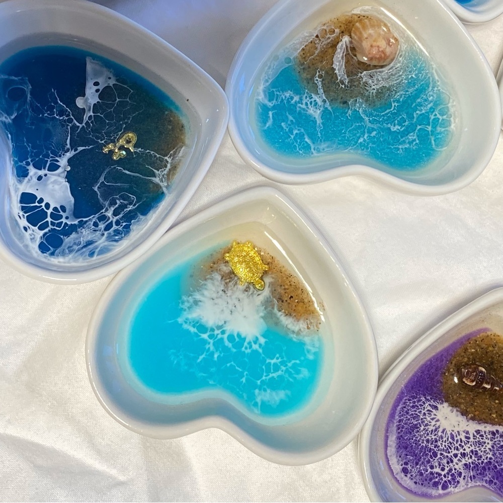 6 for$20♥️Ocean resin trinket dish. I’ll pick one at random for you. - Picture 10 of 12
